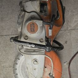 TS420 CUT SAW AND NEW BLADE IN BOX 