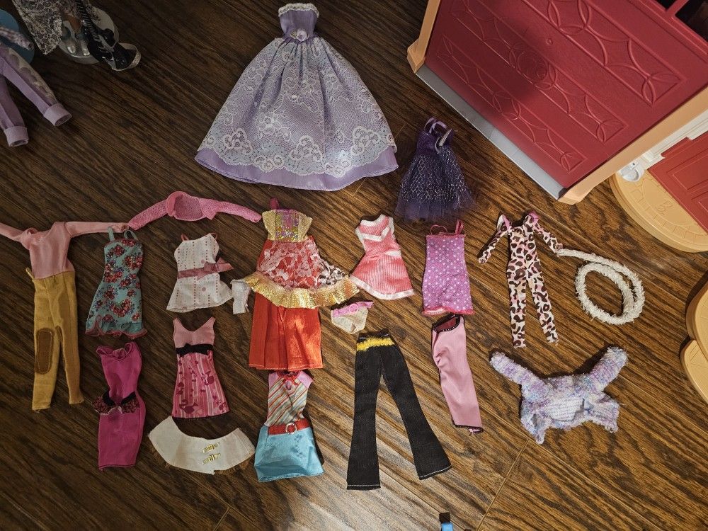 Barbie Miscellaneous Clothes
