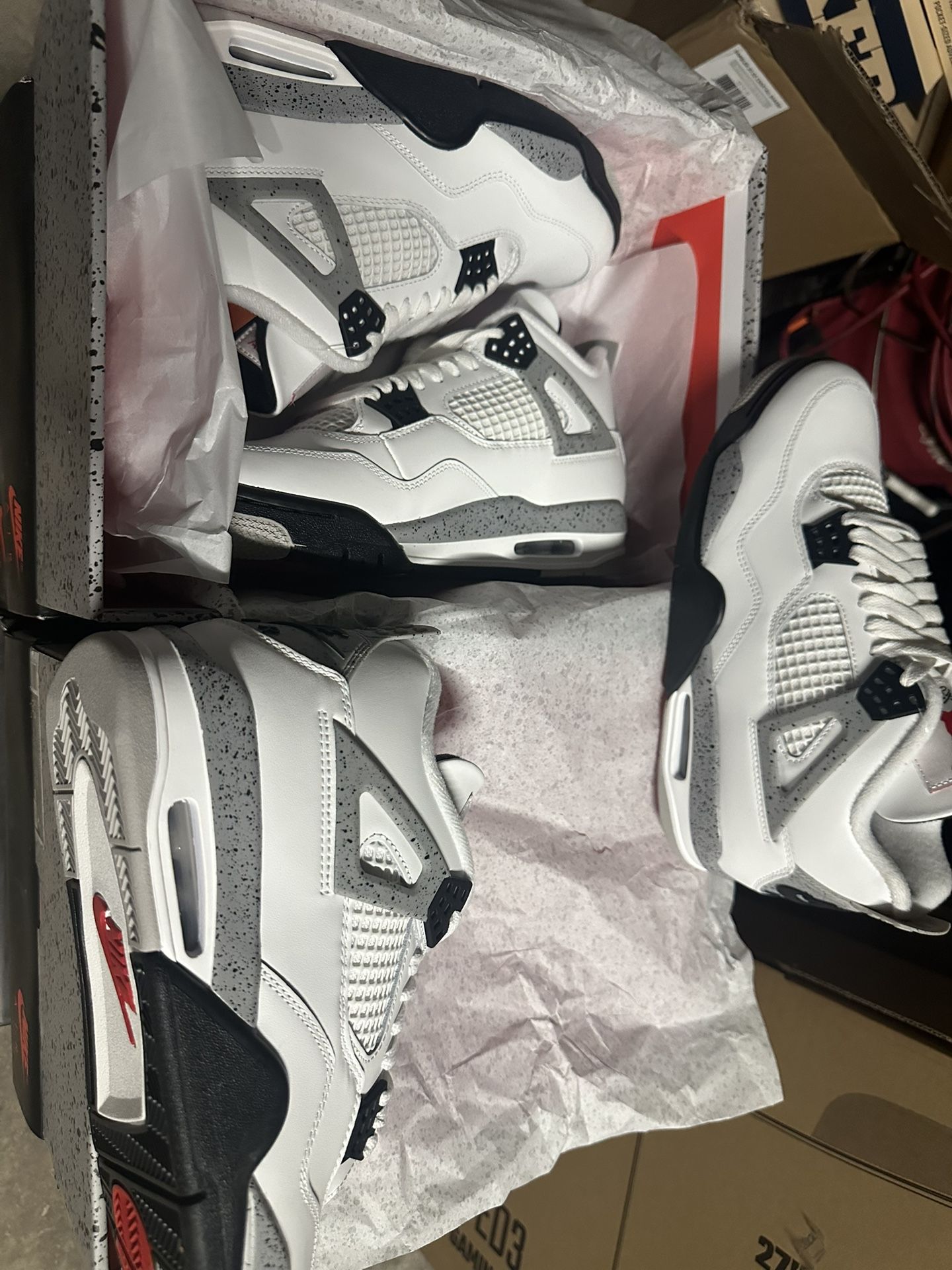 AIR JORDAN 4 Cement Brand New