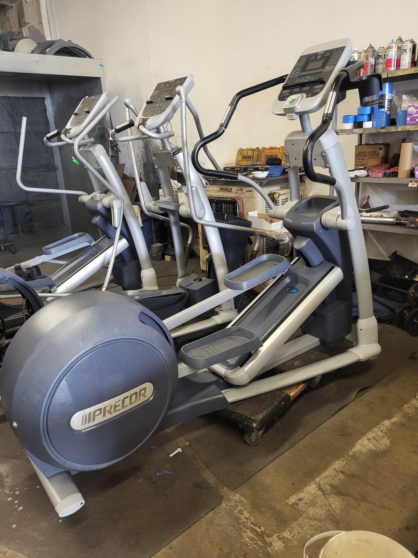 Precor 546 EFX Elliptical (Delivery Included)