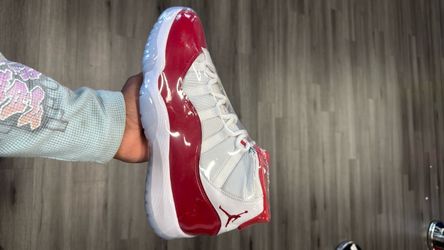 Air Jordan 11 Retro Cherry