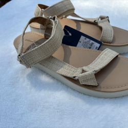 Side Strap Sandals!
