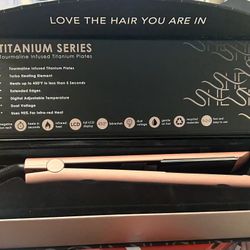 Hair Straightener With 1 Year Salon Service