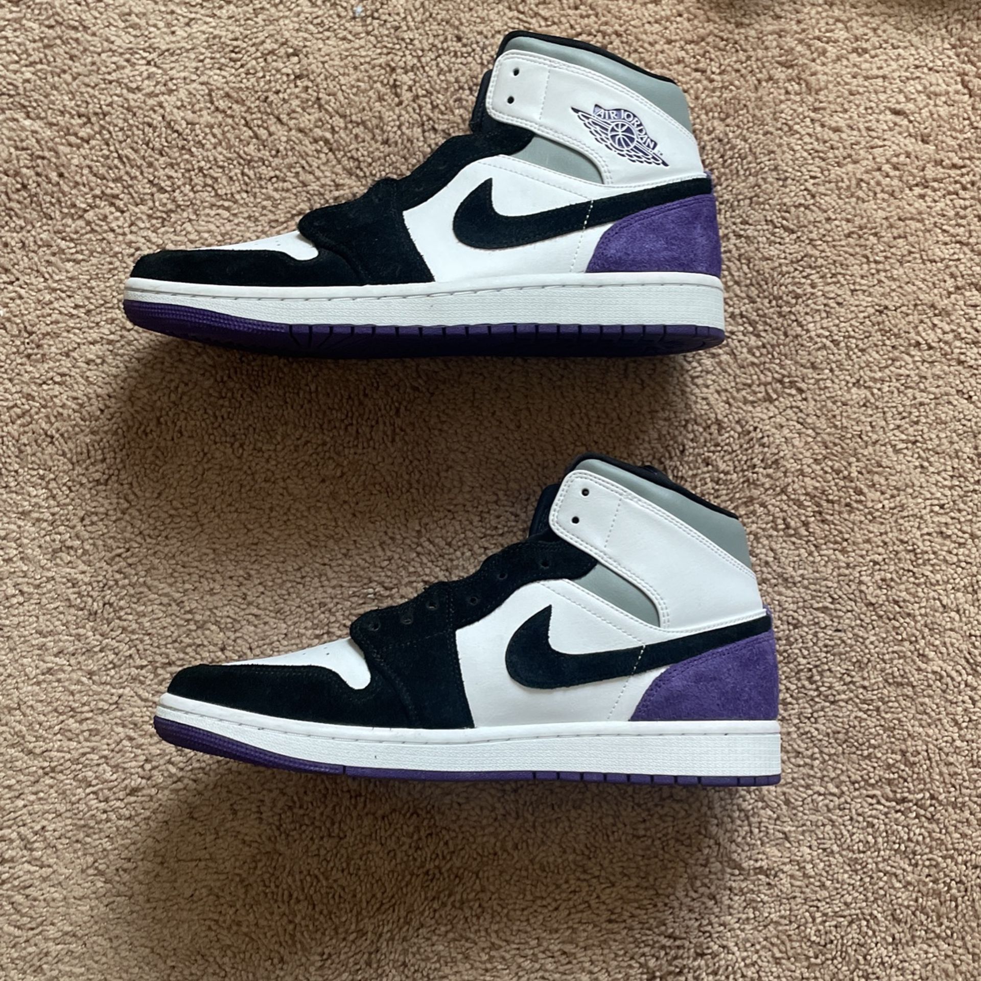 Jordan 1 mid SE Purple