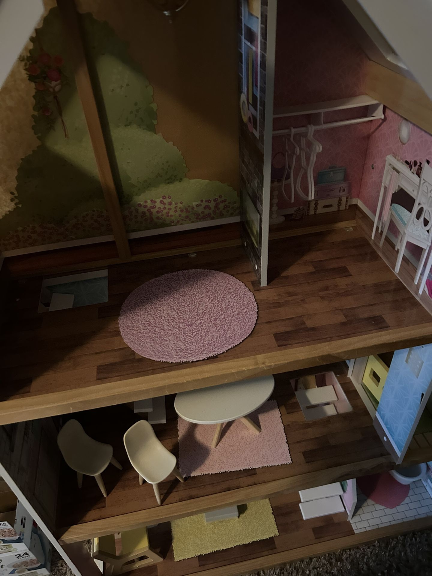 Children’s dollhouse free