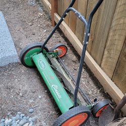 Manual Lawn Mower 22 Inch