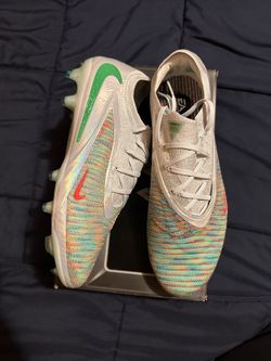 Nike Soccer Cleats size 11.5