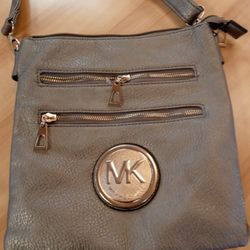 Michael Khors Purse