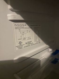 Mini refrigerator
