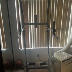 Pull Up/ Dip Workout Equipment 