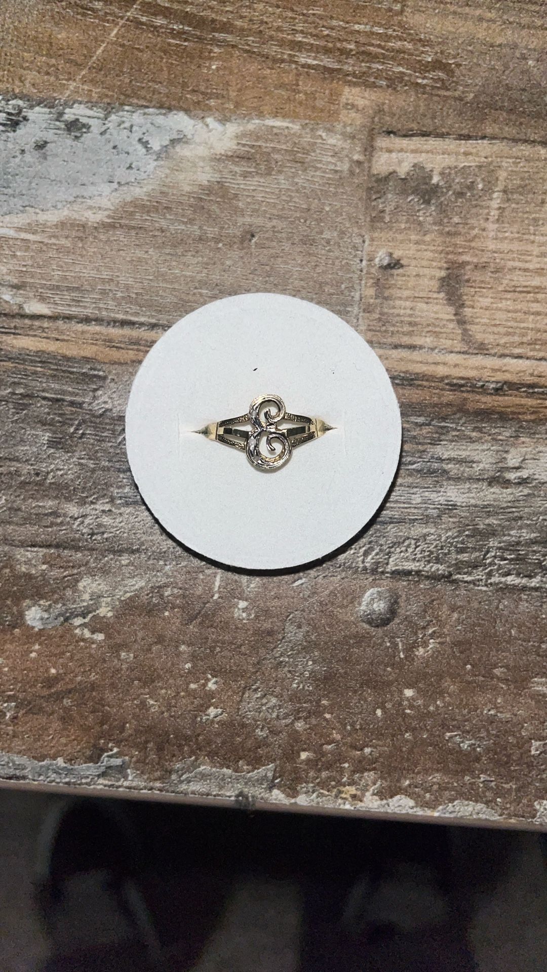 6.5 E initial 10k Gold ring
