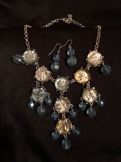 Bluish necklace set