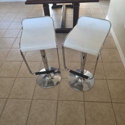 Working Barstool Swivel 