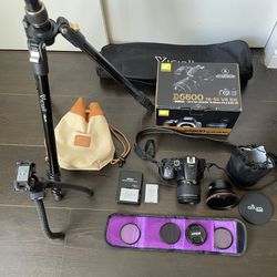 Nikon D5600 & accessories 