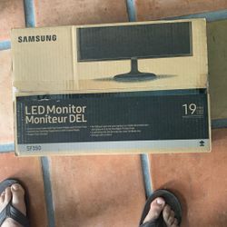 Samsung  19 Inch 