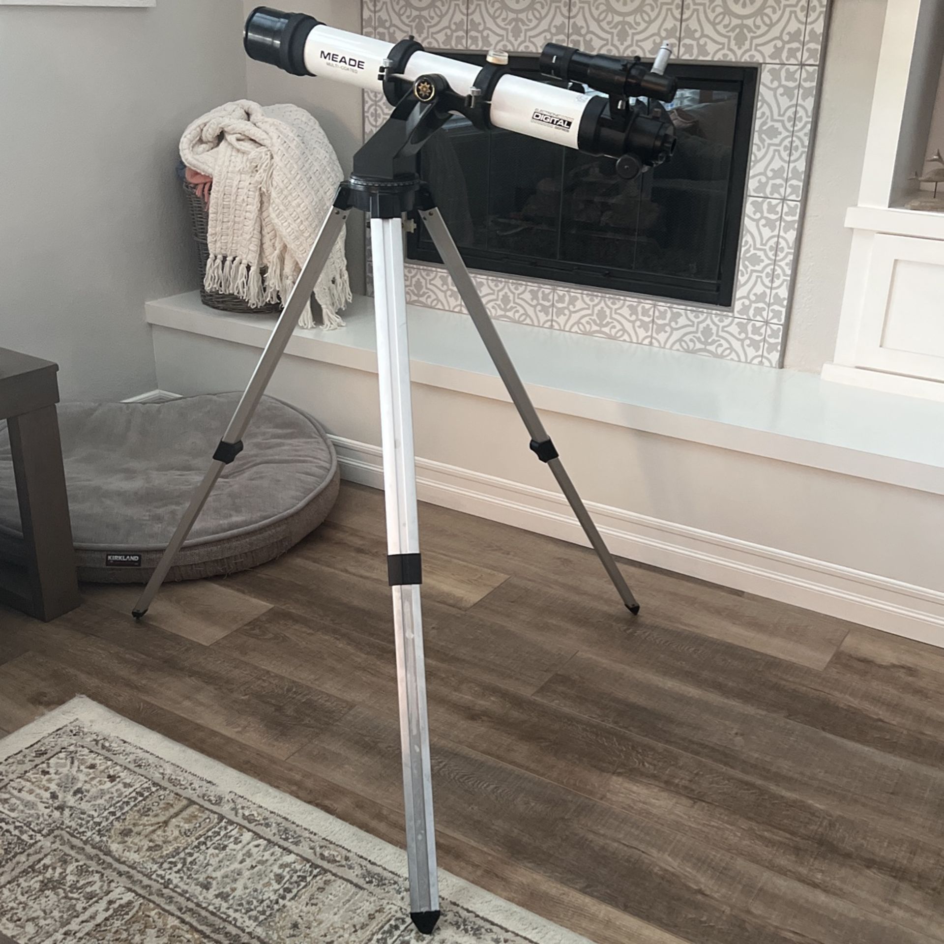 Meade multi coded, electronic digital series telescope for Sale in
