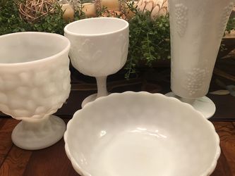 4 Piece Vintage Milkglass Set