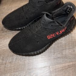 Yeezy 350 V2 Bred