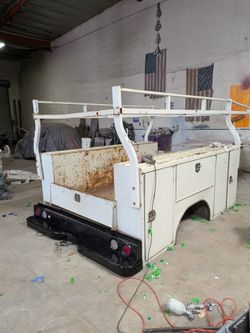 Utility bed w/installation