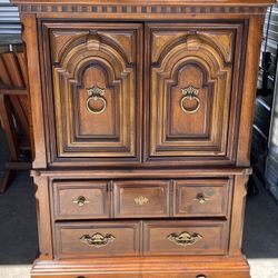 Beautiful Antique Furniture 