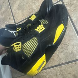 Yellow 4s