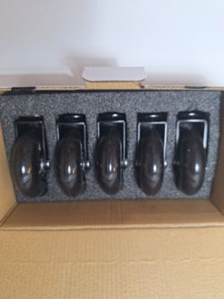TICONN Set a five office chaircasters three inch brand new