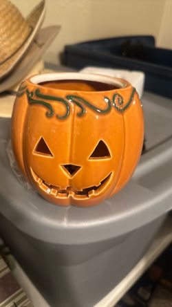 Ceramic Jack-O-Lantern Pumpkin Bowl