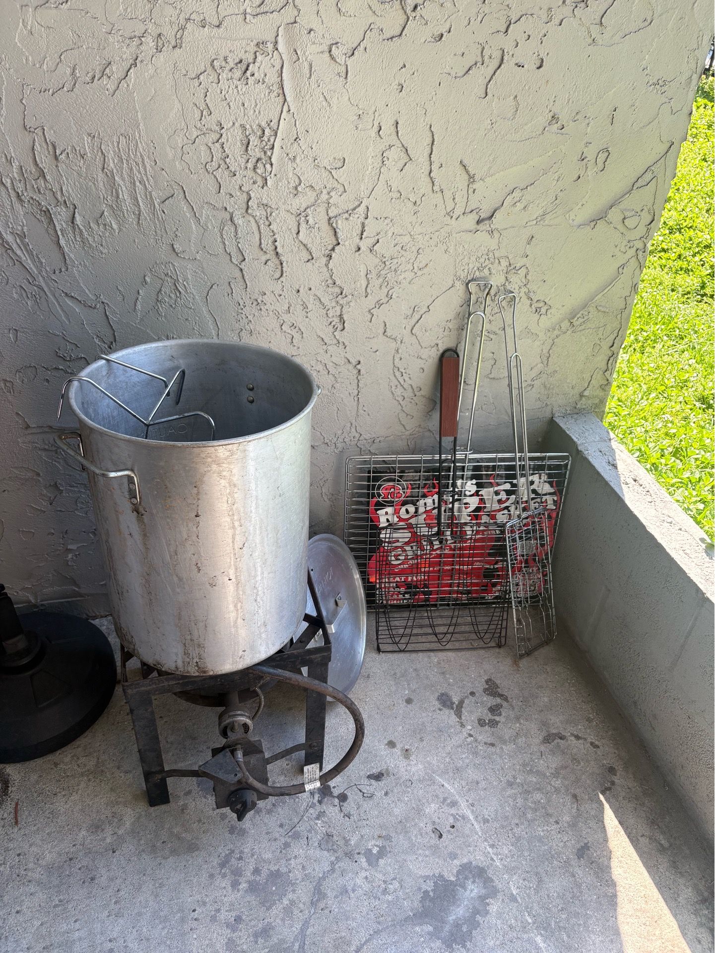 Burning with pots