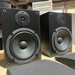 Presidian 2-Way Bookshelf Speakers