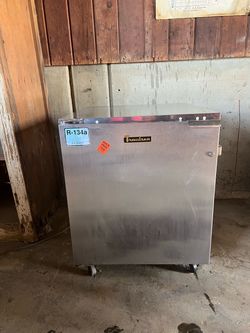Single Door Commercial Fridge