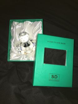 Glass perfume bottle