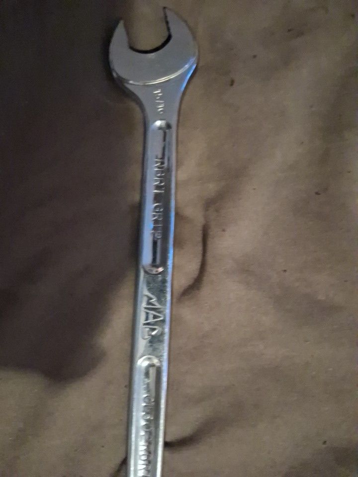 Mac Wrench