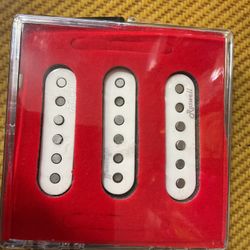 Roswell Strat Style Single Coil Pickups (Set of 3) 1963-Style