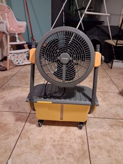 Outdoor rechargeable fan