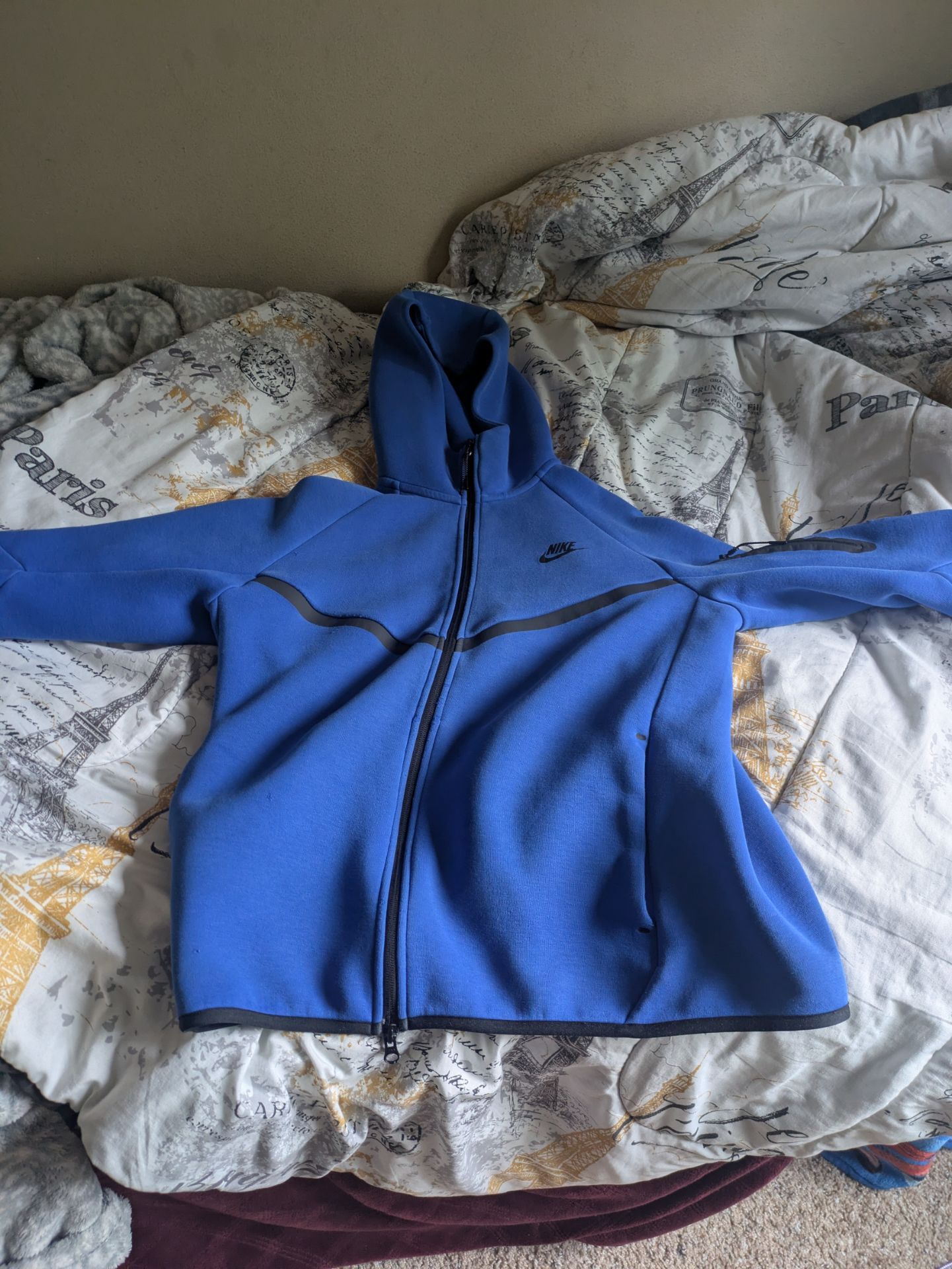 Blue Nike tech