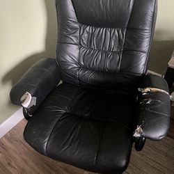 Low Gravity Chair With Ottoman 