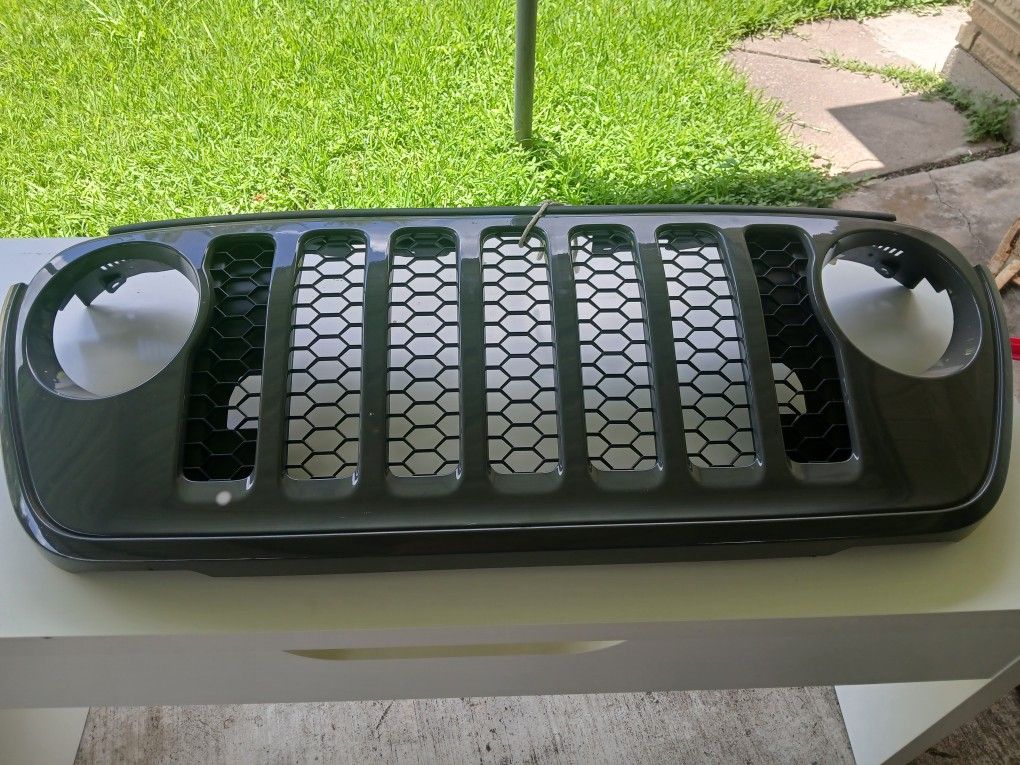 18-24 JT Gladiator Grilles