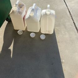 2.5 Gallon Containers