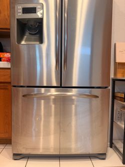 GE Refrigerator