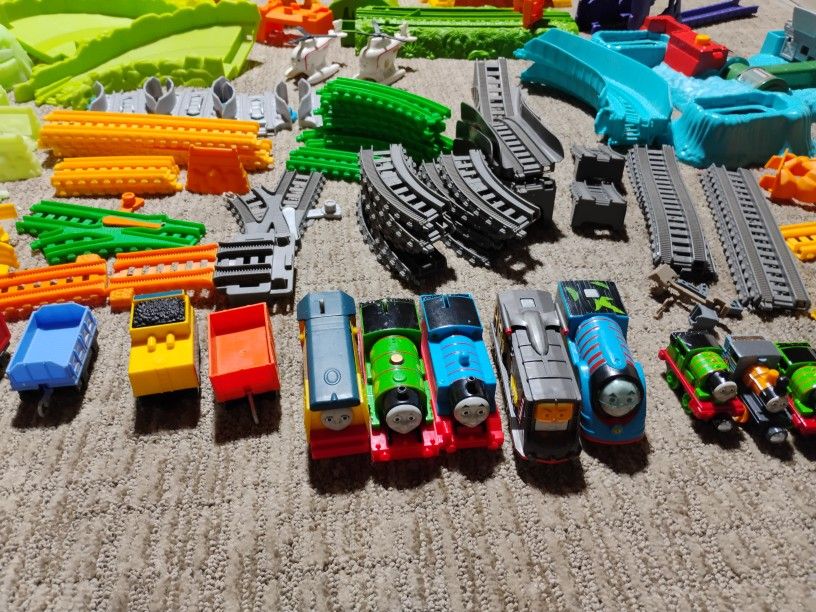 Thomas And Friends Train Tracks