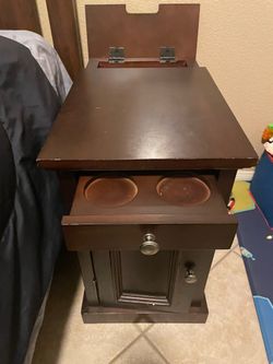 Night stand/ end table