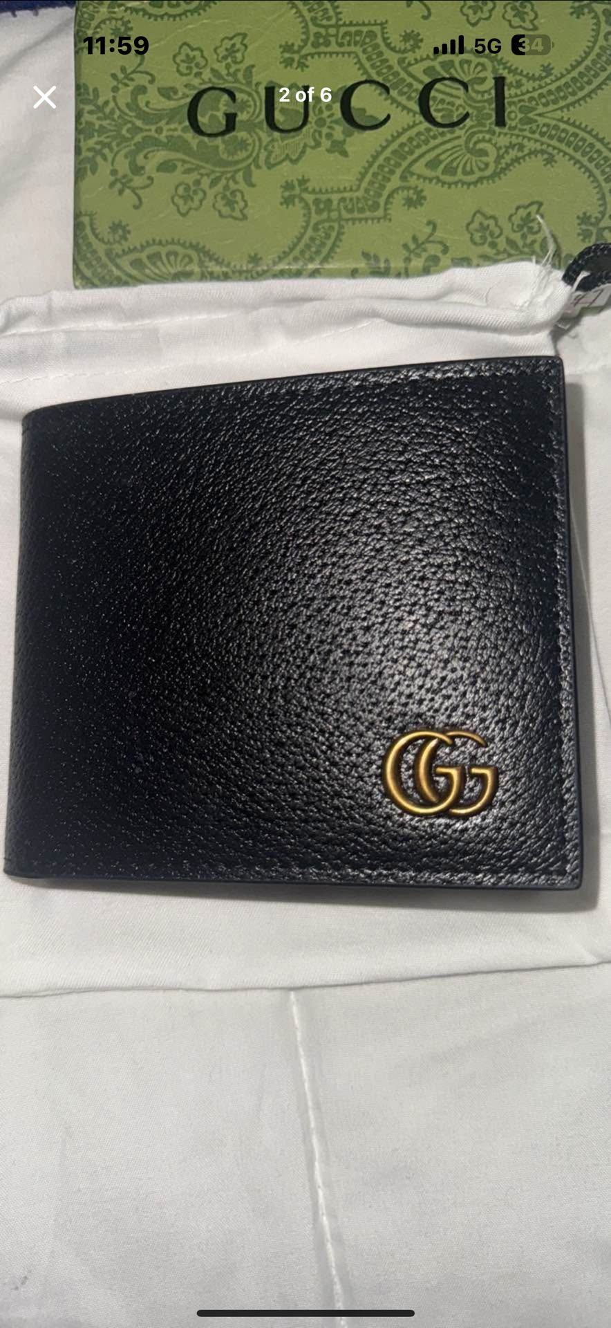 Gucci GG Marmont leather Bi-Fold Wallet