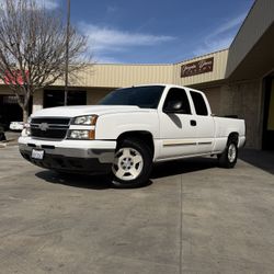 2007 CHEVORLET SILVERADO V8