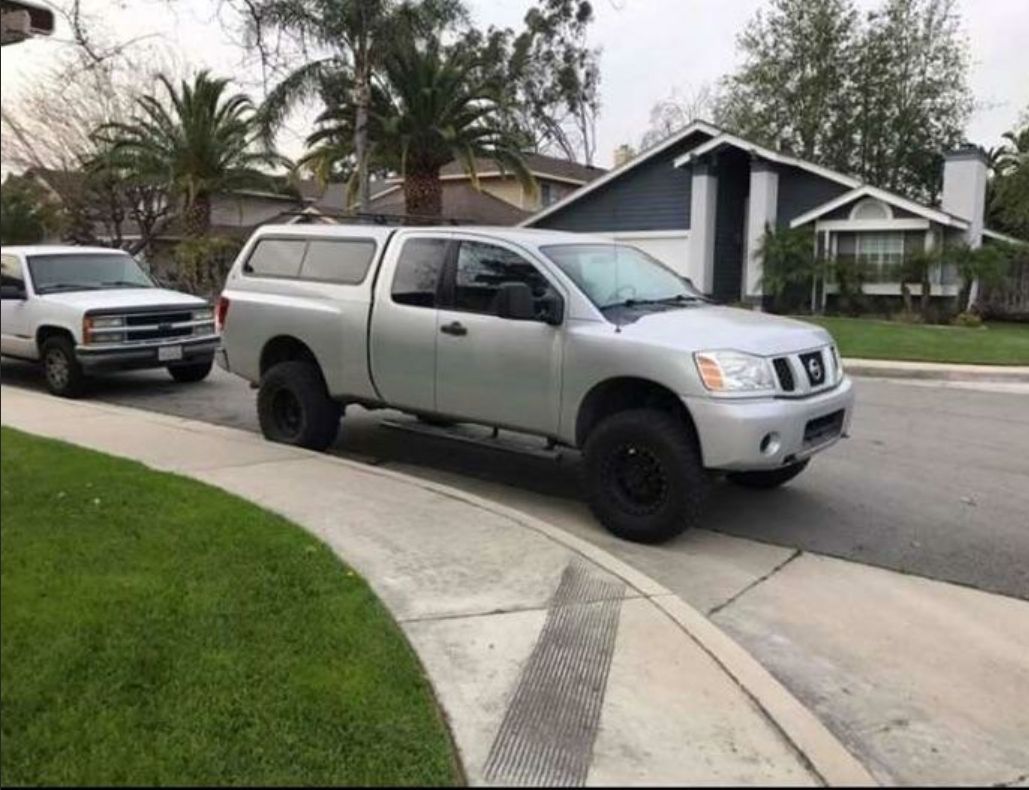 NISSAN TITAN EXTRA CAB CAMPER SHELL 6.5"