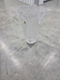 Crystal vase
