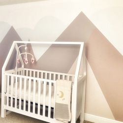 Convertible Baby Crib – Montessori / Toddler Bed – AS IS