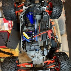 Traxxas Rustler Vxl 4x4 Uogrades And Fresh Tuneup ! With Big Bonus Included! Check The Add! 