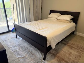 Queen Bed w/ mattress & matching dresser