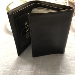 Guess Tri-fold Wallet 