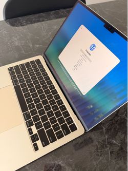 Apple MacBook Air, M2 Chip, 13inch, 16GB RAM, 1TB SSD, Starlight